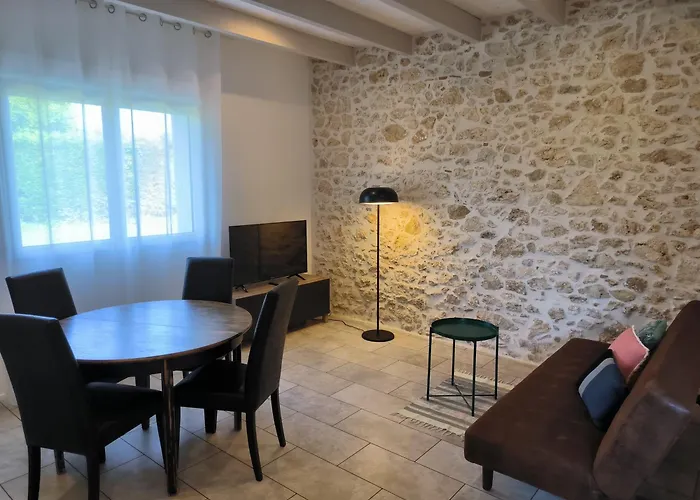 Maison De Caractère Près De Bergerac Hébergement de vacances Saint-Laurent-des-Vignes